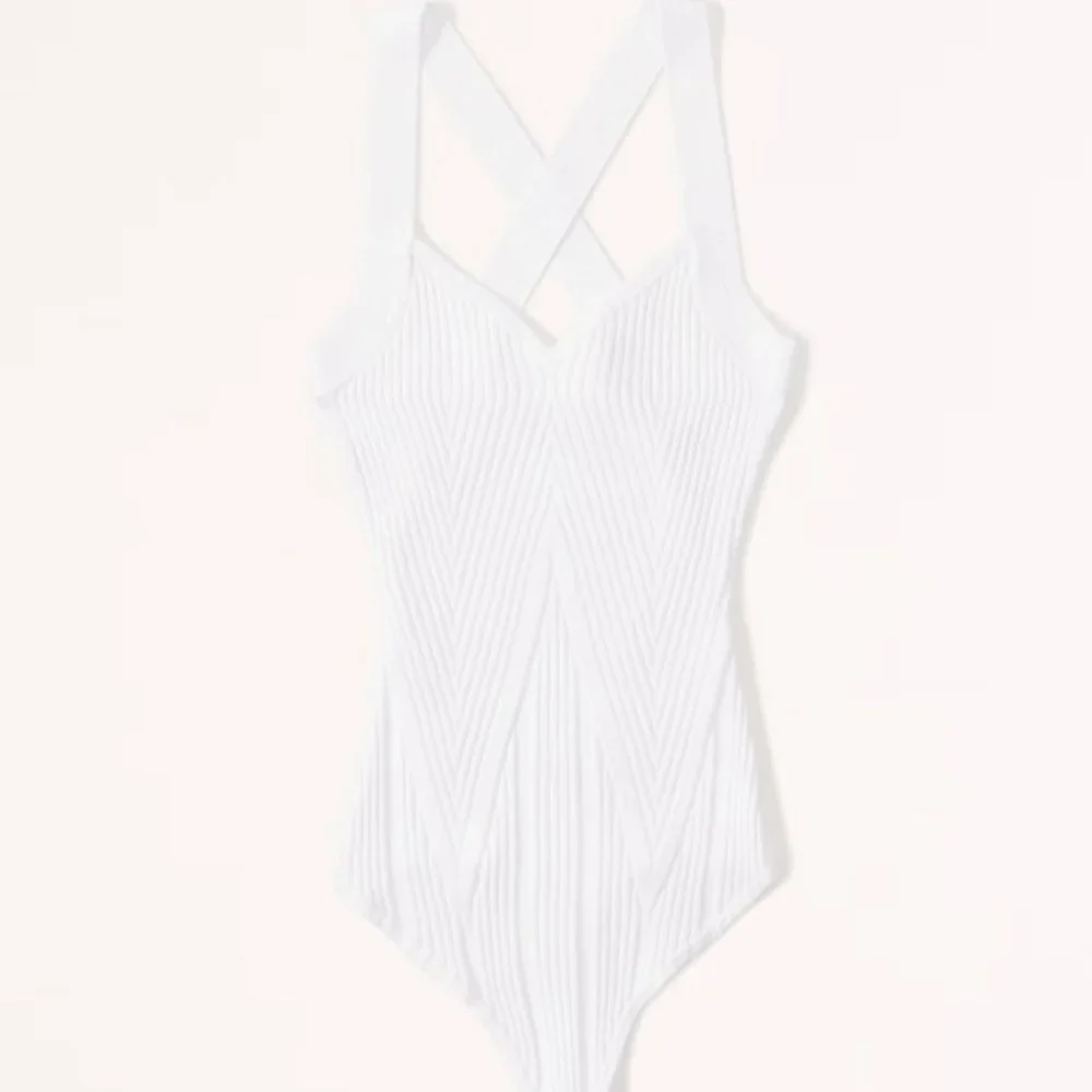 Abercrombie Sweetheart Cross-Back Bodysuit - Picture 2 of 4